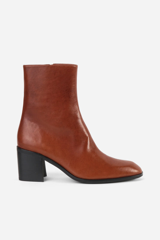 Scorpio Boot