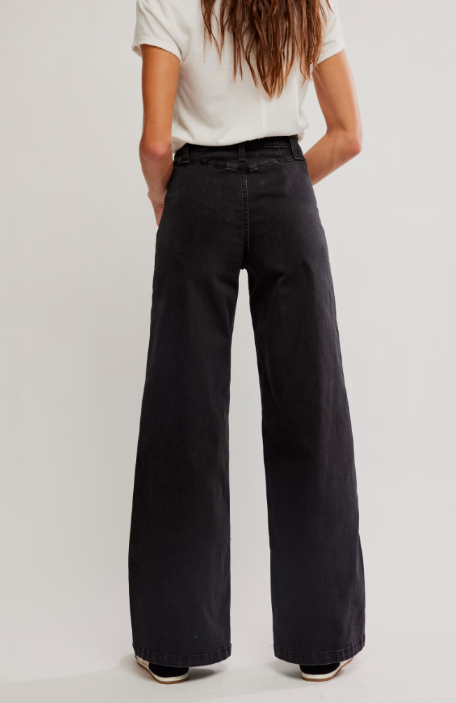 Libre Wide Leg Jeans