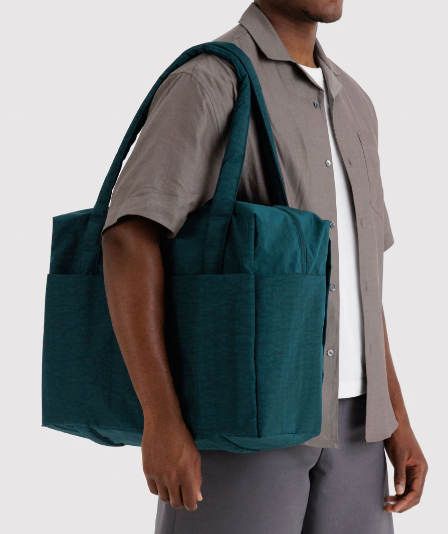 Baggu Cloud Carry-on Bag – Betty's Divine + Divine Trash Vintage