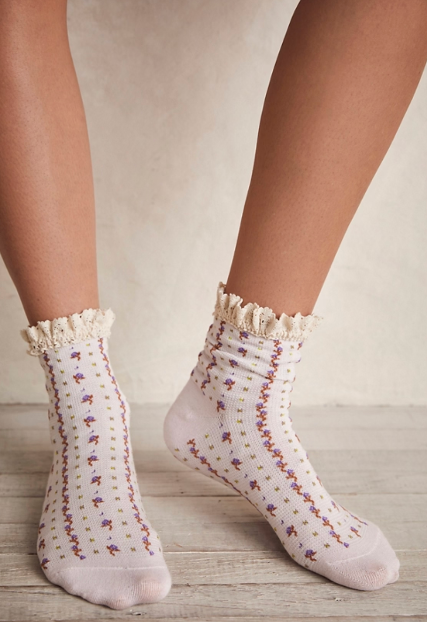 Rosebud Waffle Knit Ankle Socks