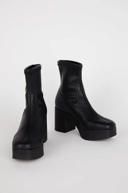 Marlowe Vegan Platform Boot