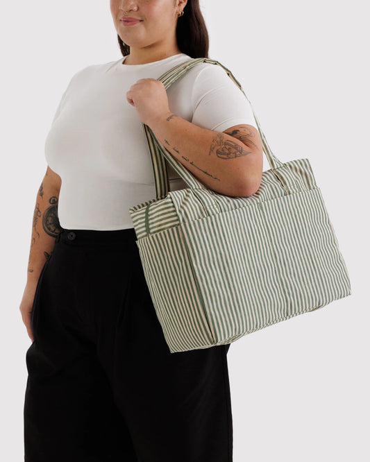 Baggu Small Cloud Carry-on Bag
