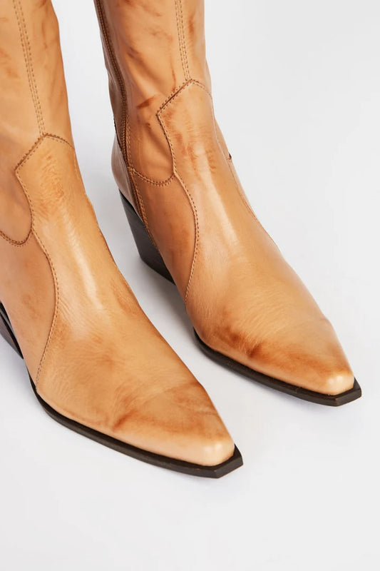Mattie Boot