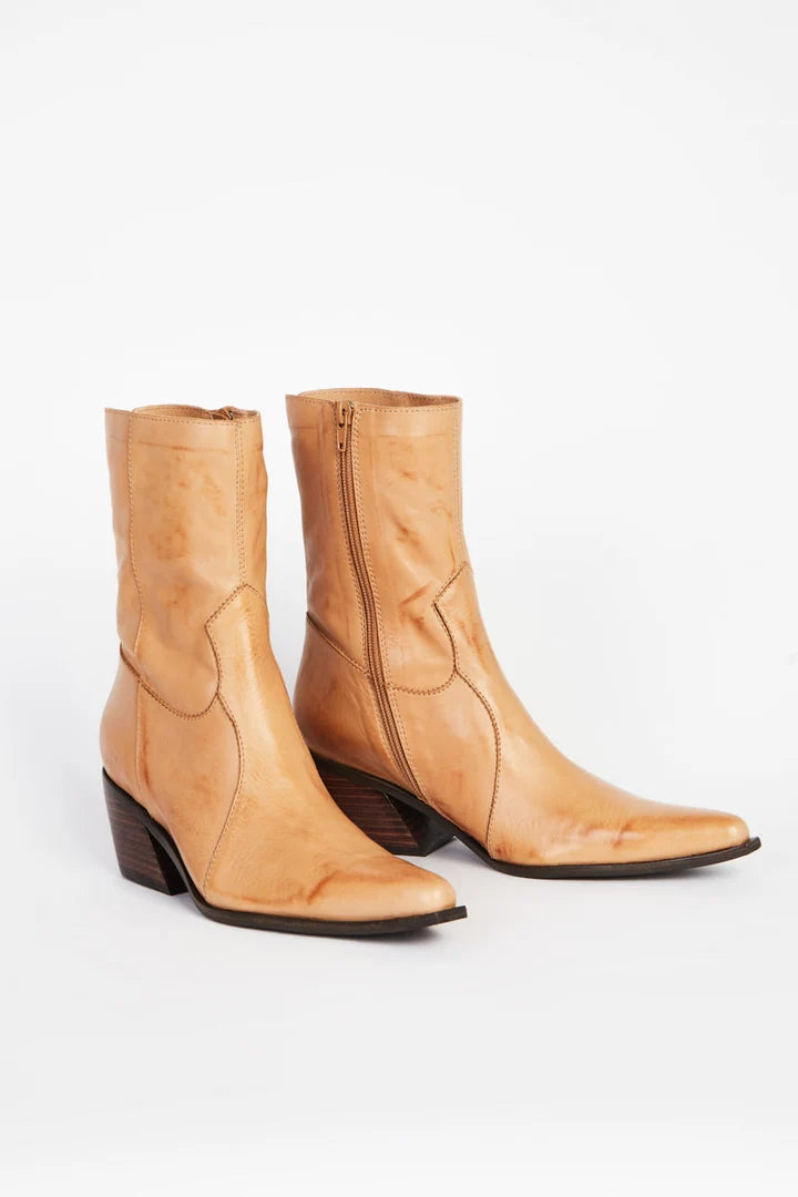 Mattie Boot