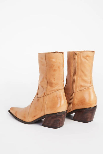 Mattie Boot