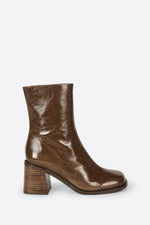 Mall Tall Heeled Boot