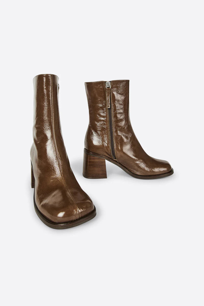 Mall Tall Heeled Boot