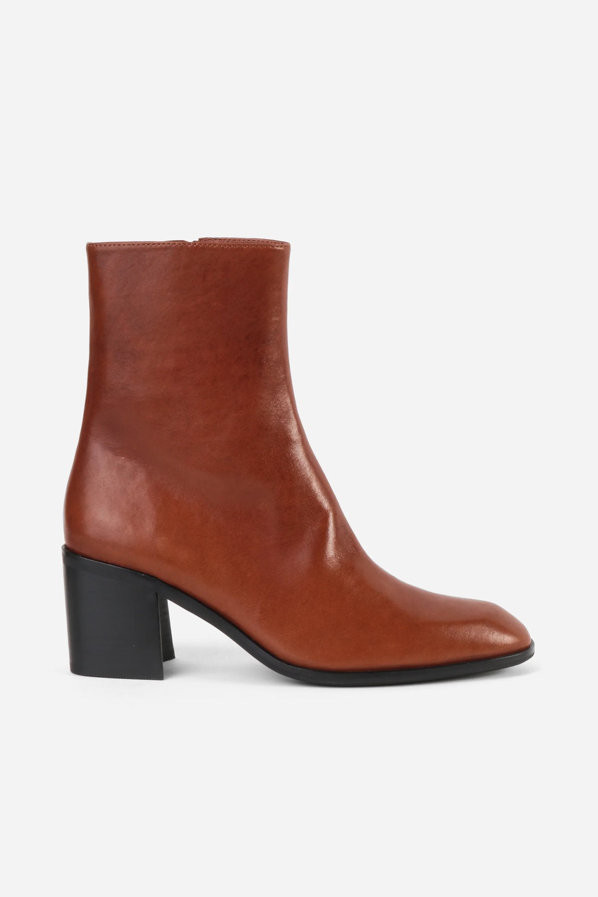 Scorpio Boot