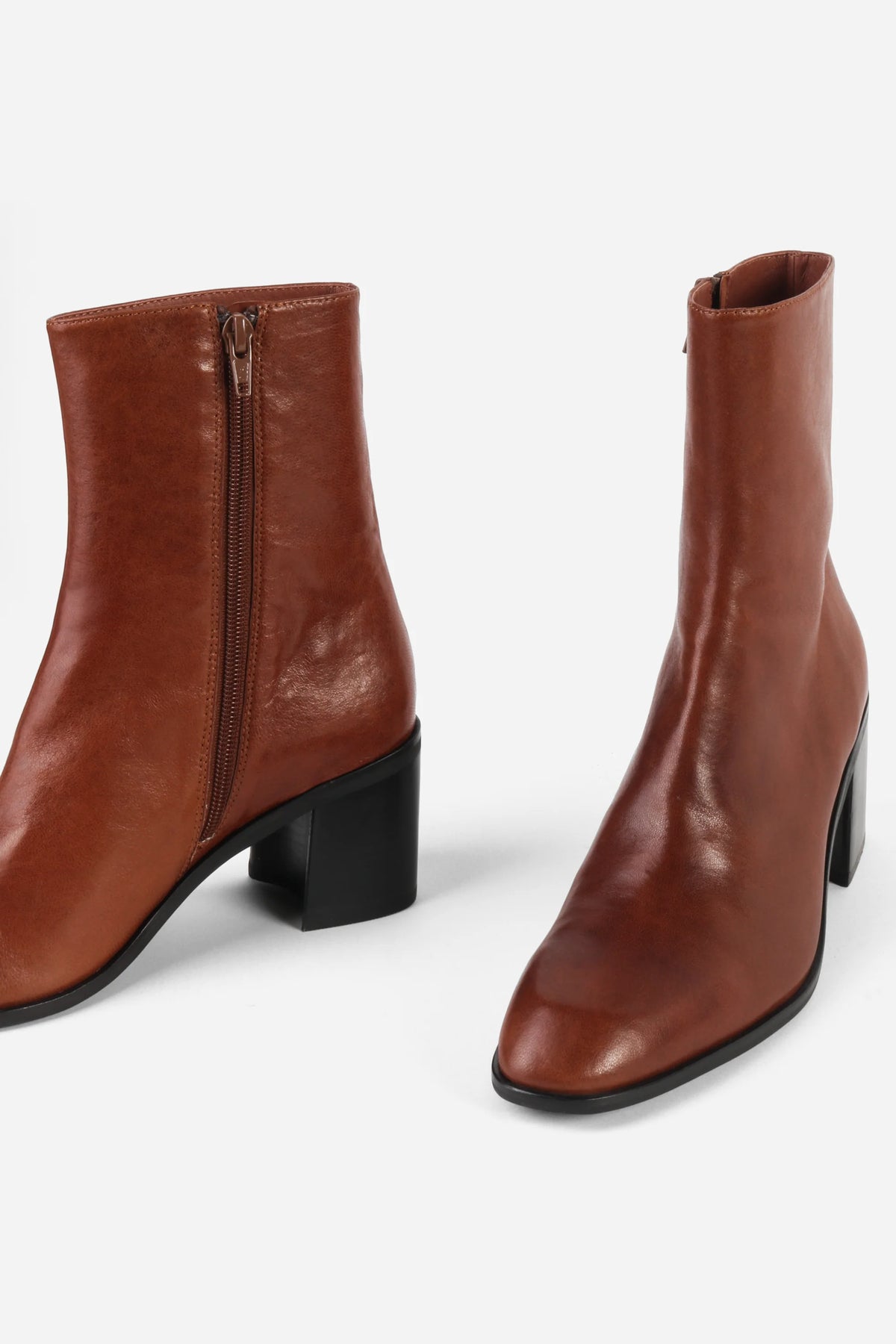 Scorpio Boot