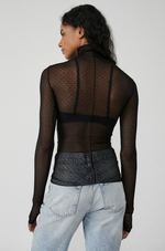 On the Dot Layering Top