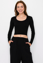 Seamless Scoop Long Sleeve Crop Top
