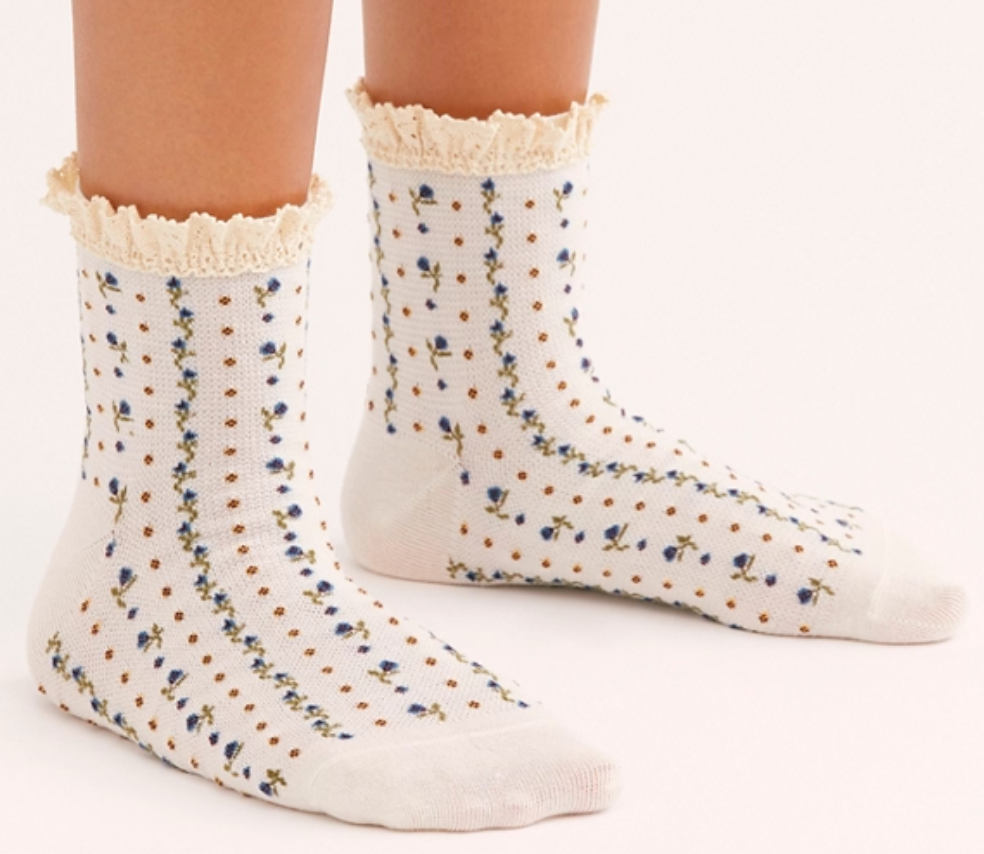 Rosebud Waffle Knit Ankle Socks