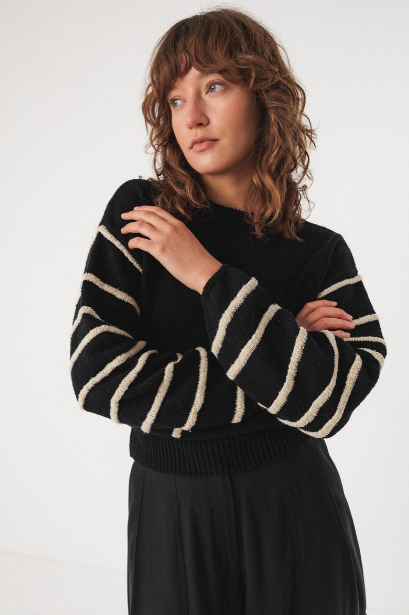 Aitza Sweater