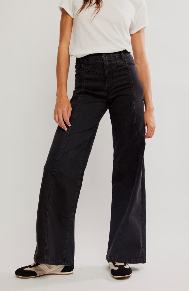 Libre Wide Leg Jeans