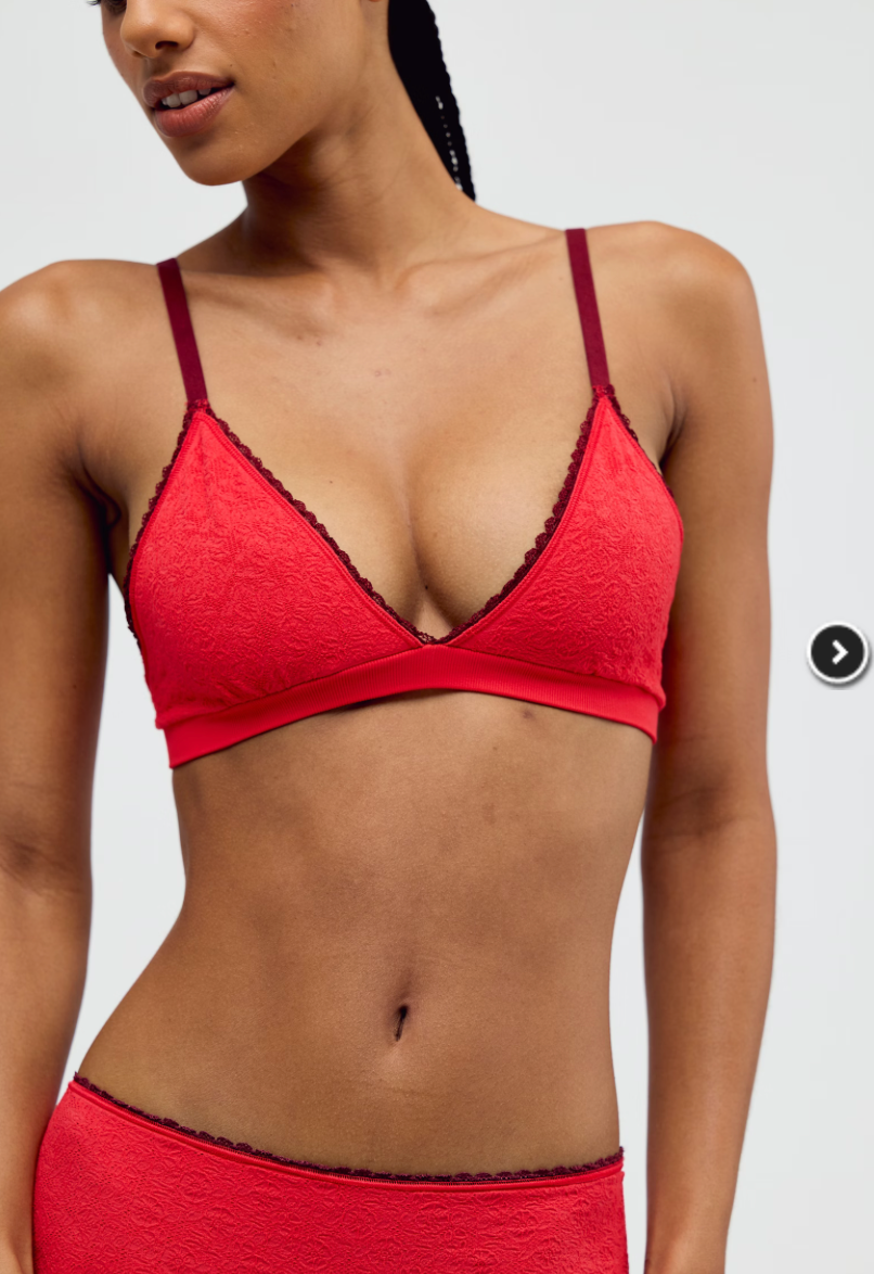 Sweet Point Seamless Triangle Bra