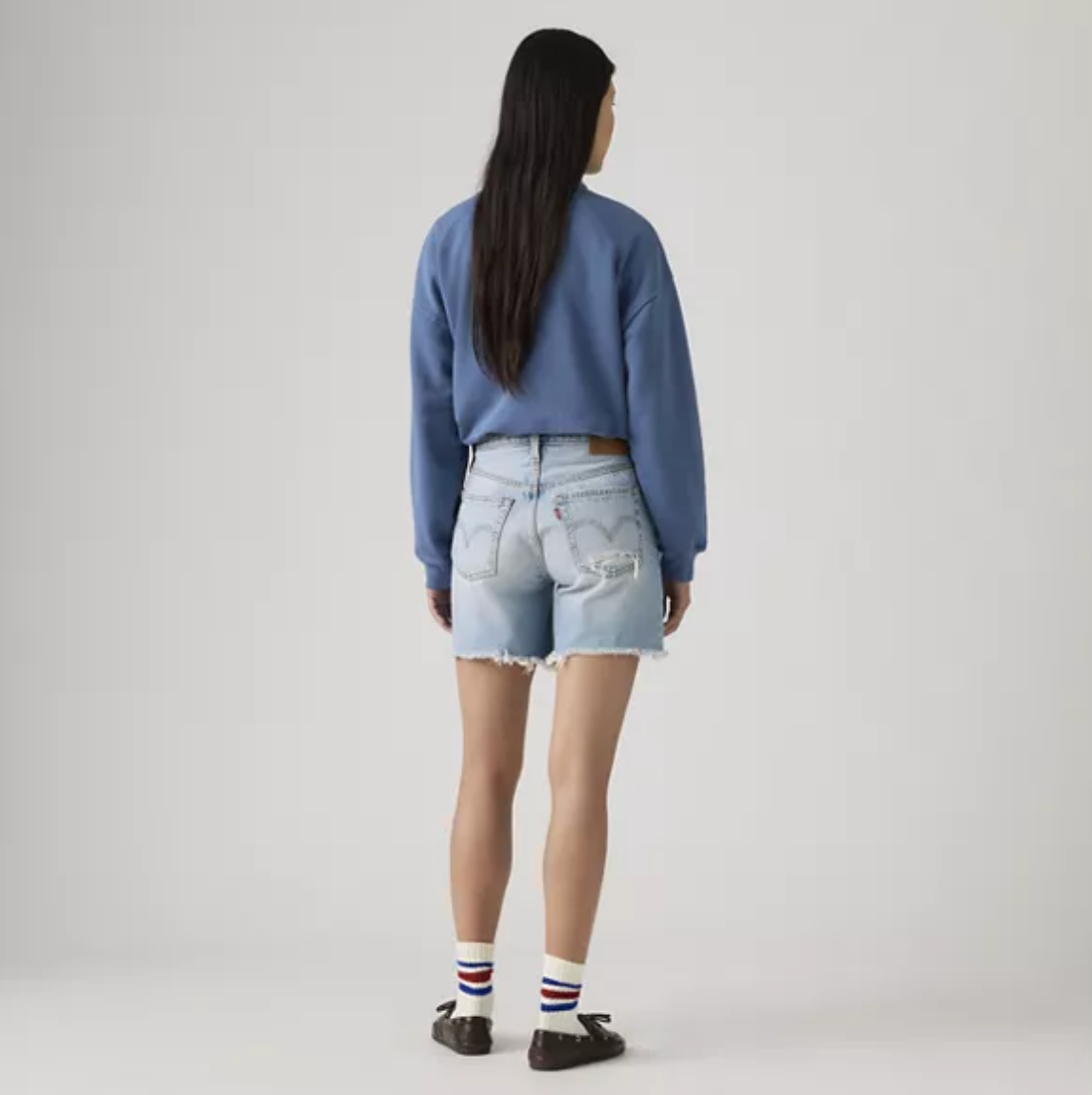 Levi's Mid Thigh Short