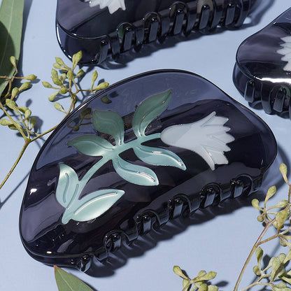 Belladonna Claw Clip