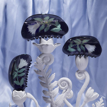 Belladonna Claw Clip