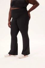 HR Flare Leggings