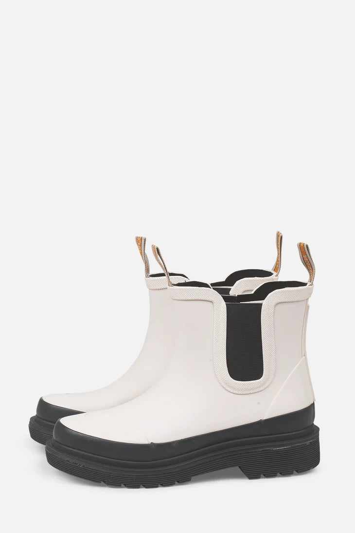 Short Rubber Boot