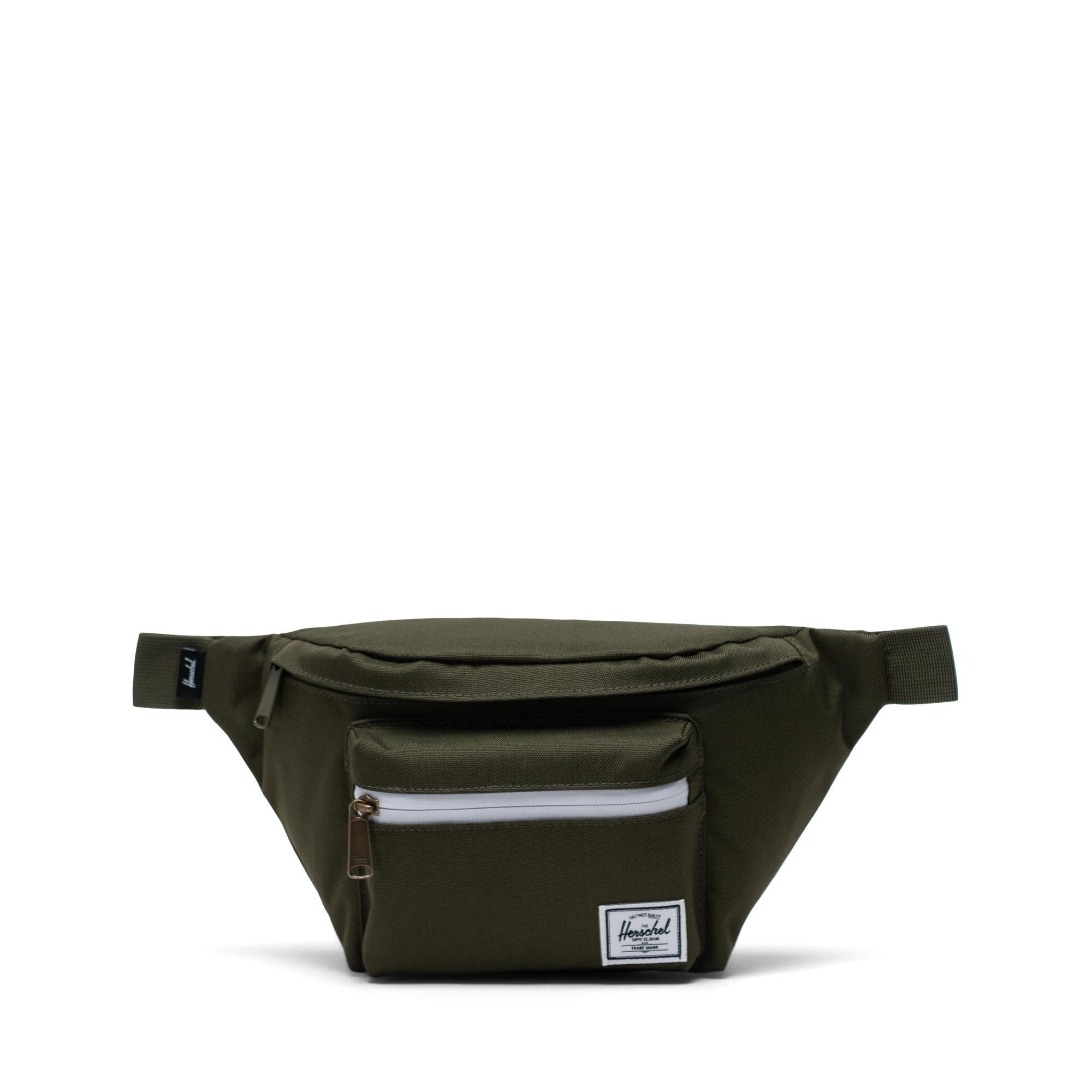 Seventeen Hip Pack